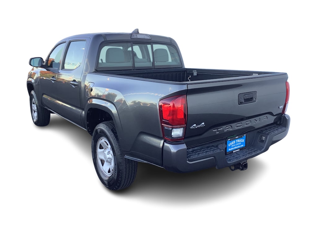 Thumbnail: 2018 Toyota Tacoma - 4
