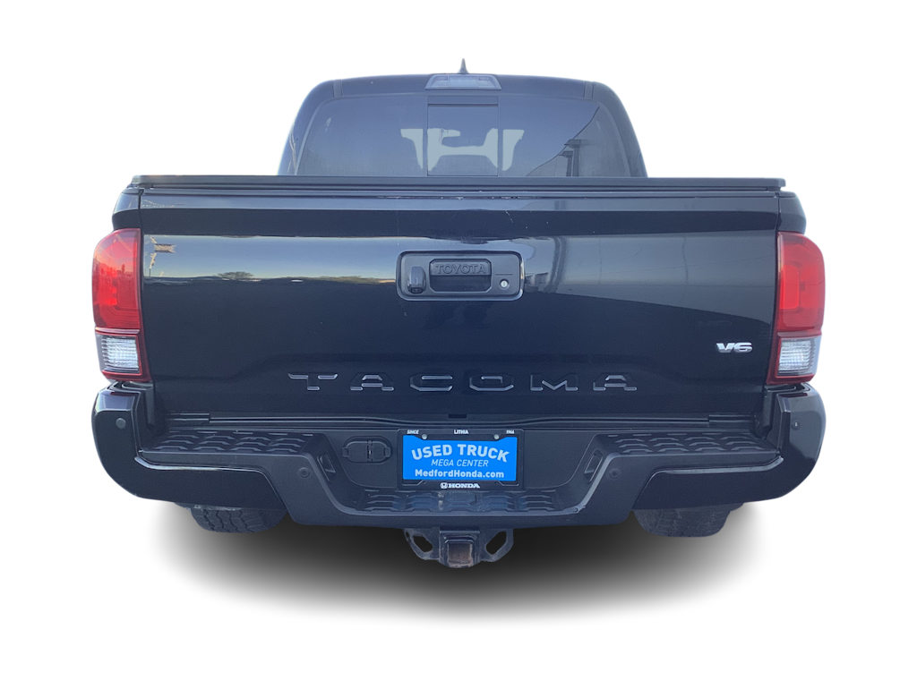Thumbnail: 2019 Toyota Tacoma - 5