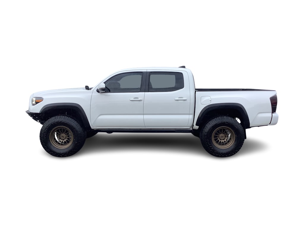 Thumbnail: 2021 Toyota Tacoma - 3