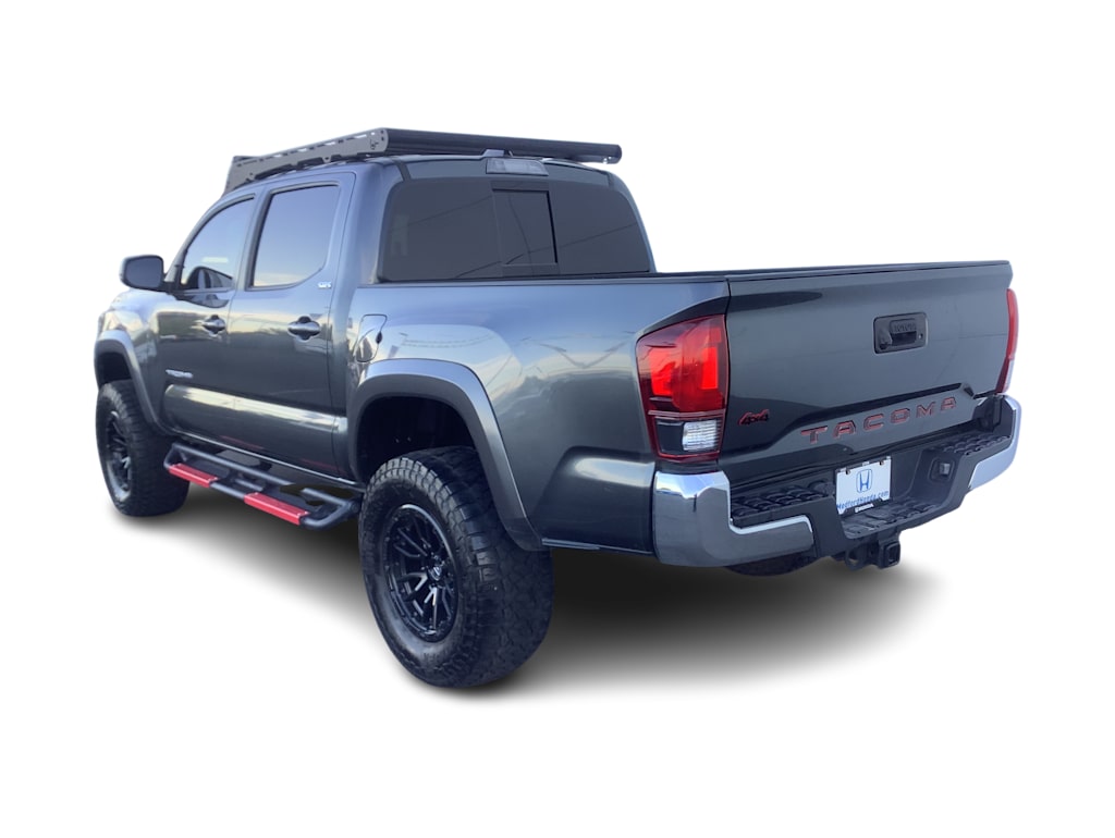 Thumbnail: 2022 Toyota Tacoma - 4