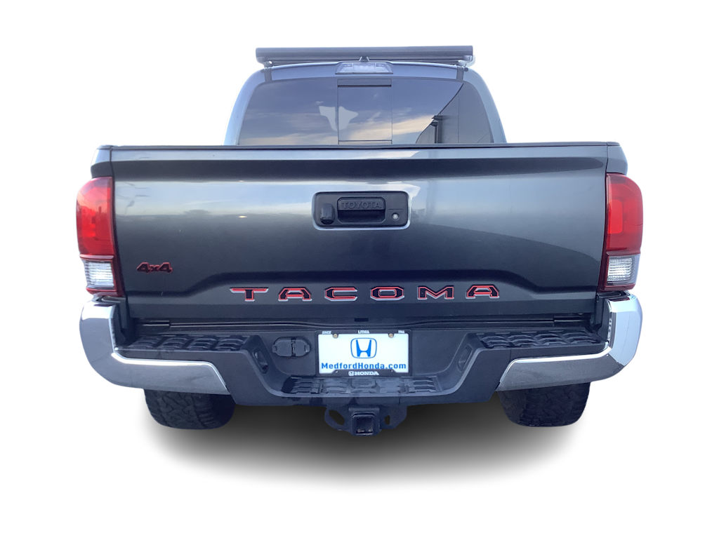 Thumbnail: 2022 Toyota Tacoma - 5