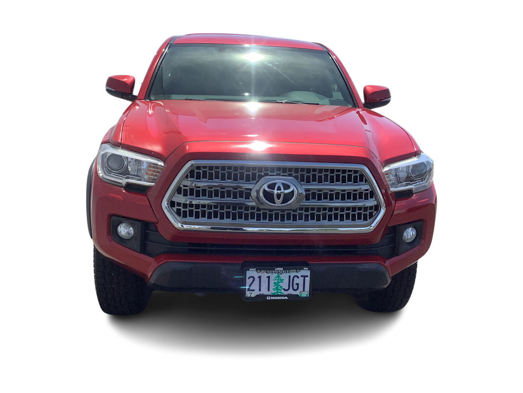Thumbnail: 2016 Toyota Tacoma - 6