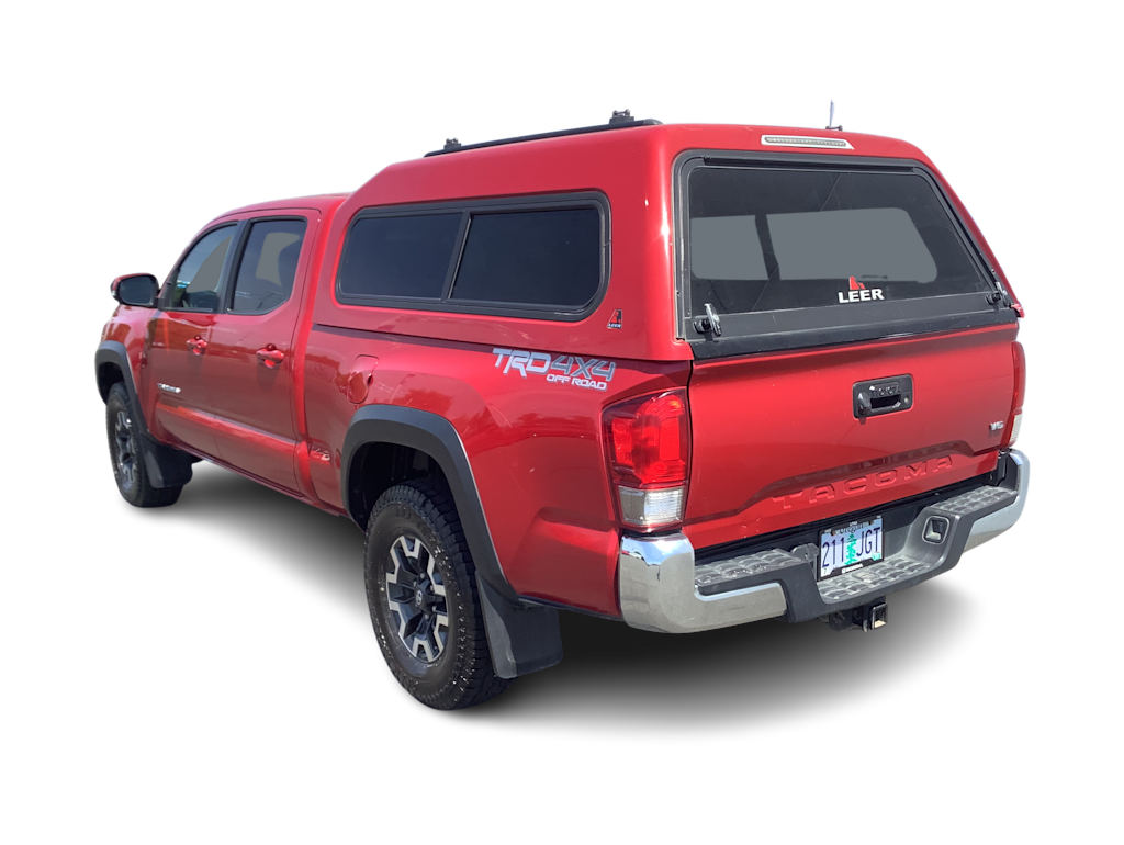 Thumbnail: 2016 Toyota Tacoma - 4