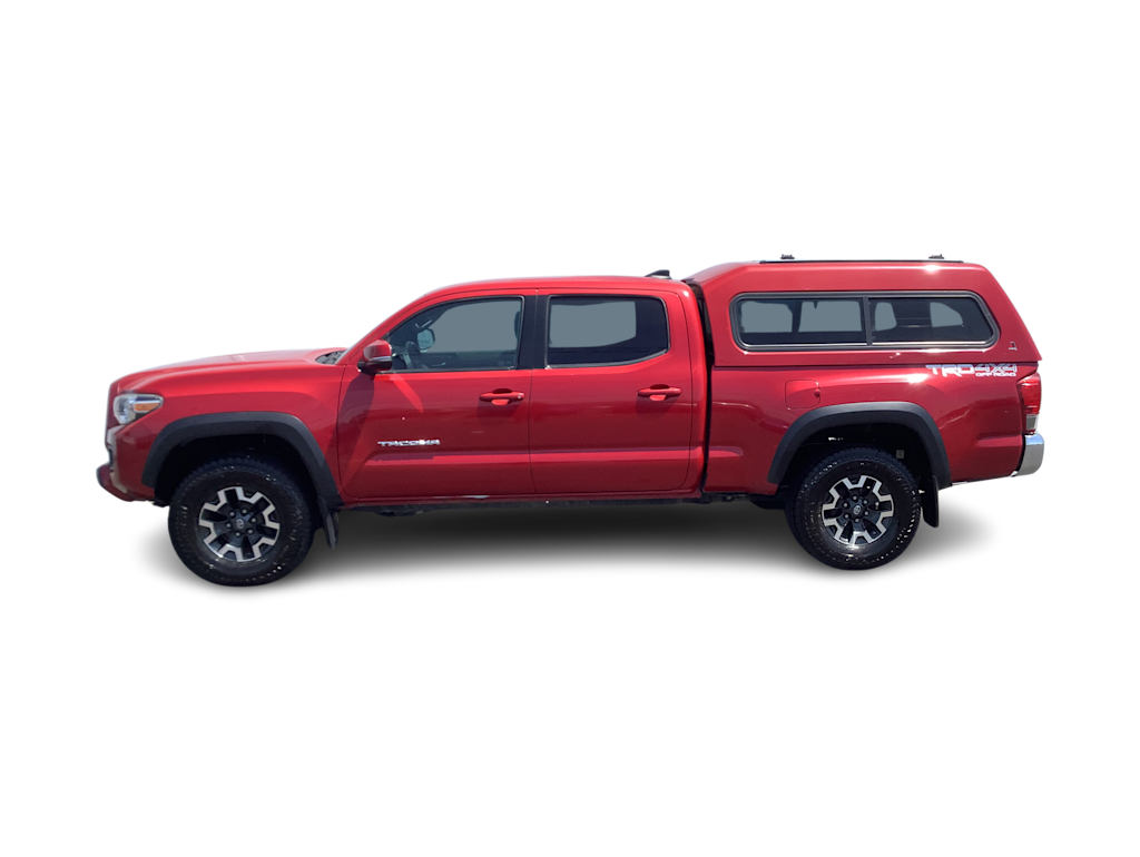Thumbnail: 2016 Toyota Tacoma - 3