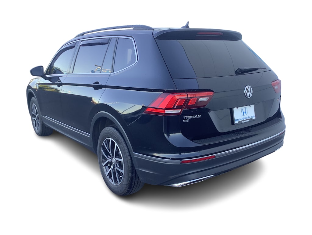 Thumbnail: 2021 Volkswagen Tiguan - 4