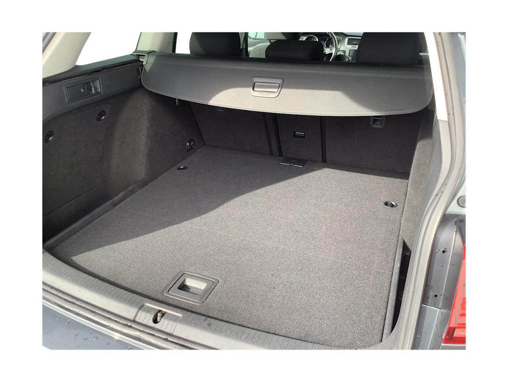 Thumbnail: 2016 Volkswagen Golf - 17