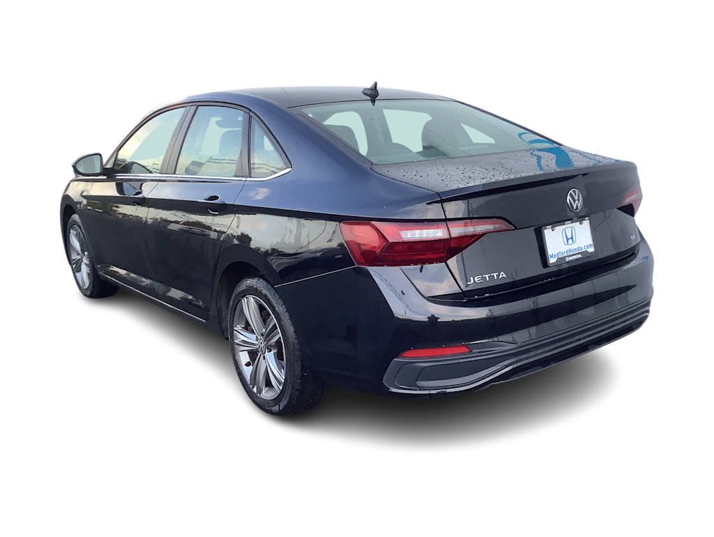 Thumbnail: 2024 Volkswagen Jetta - 4