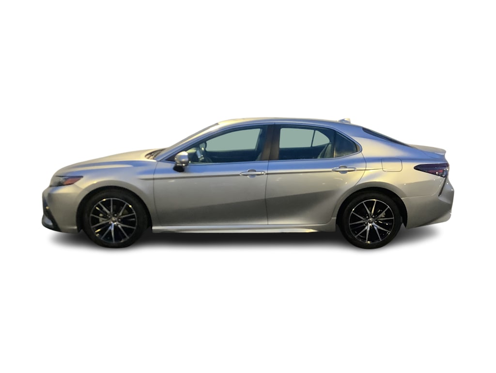 2022 Toyota Camry SE 3