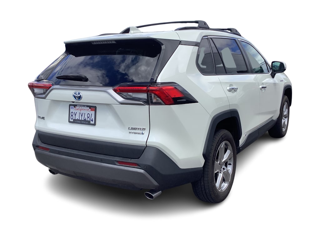 Thumbnail: 2021 Toyota RAV4 - 8