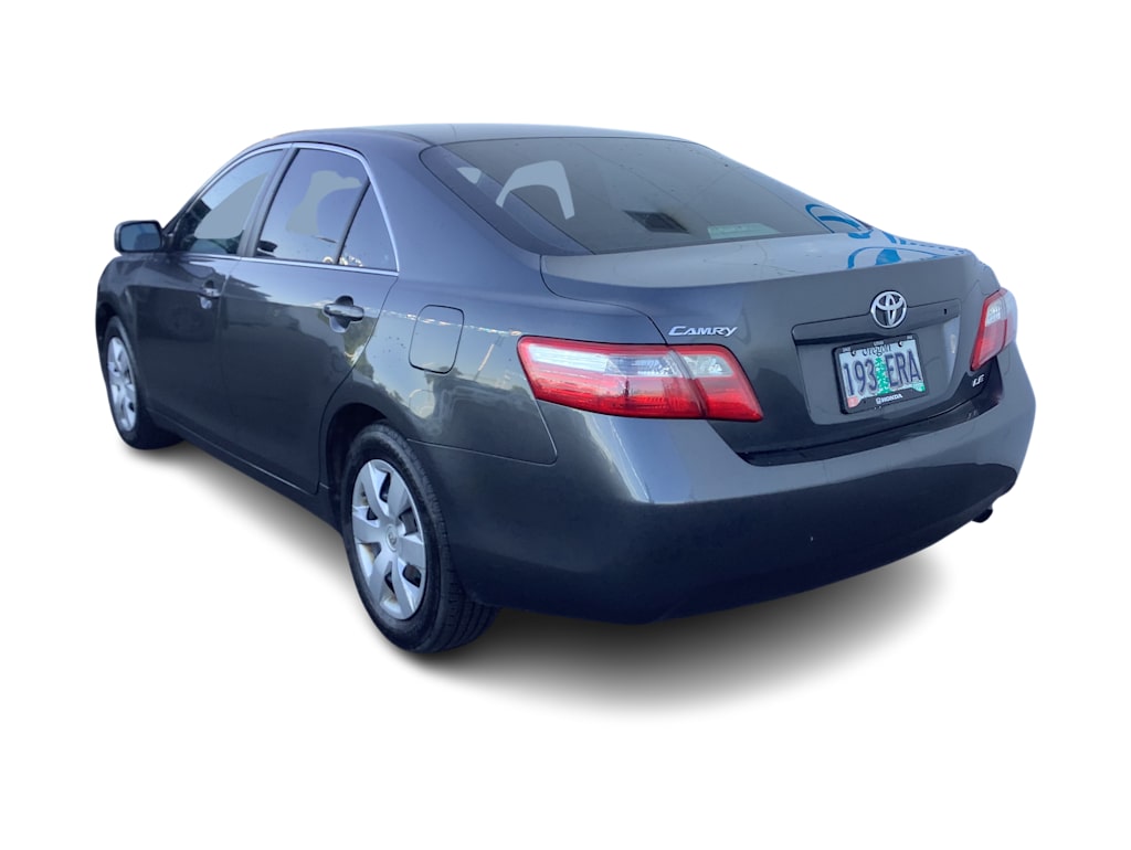 2009 Toyota Camry LE 4