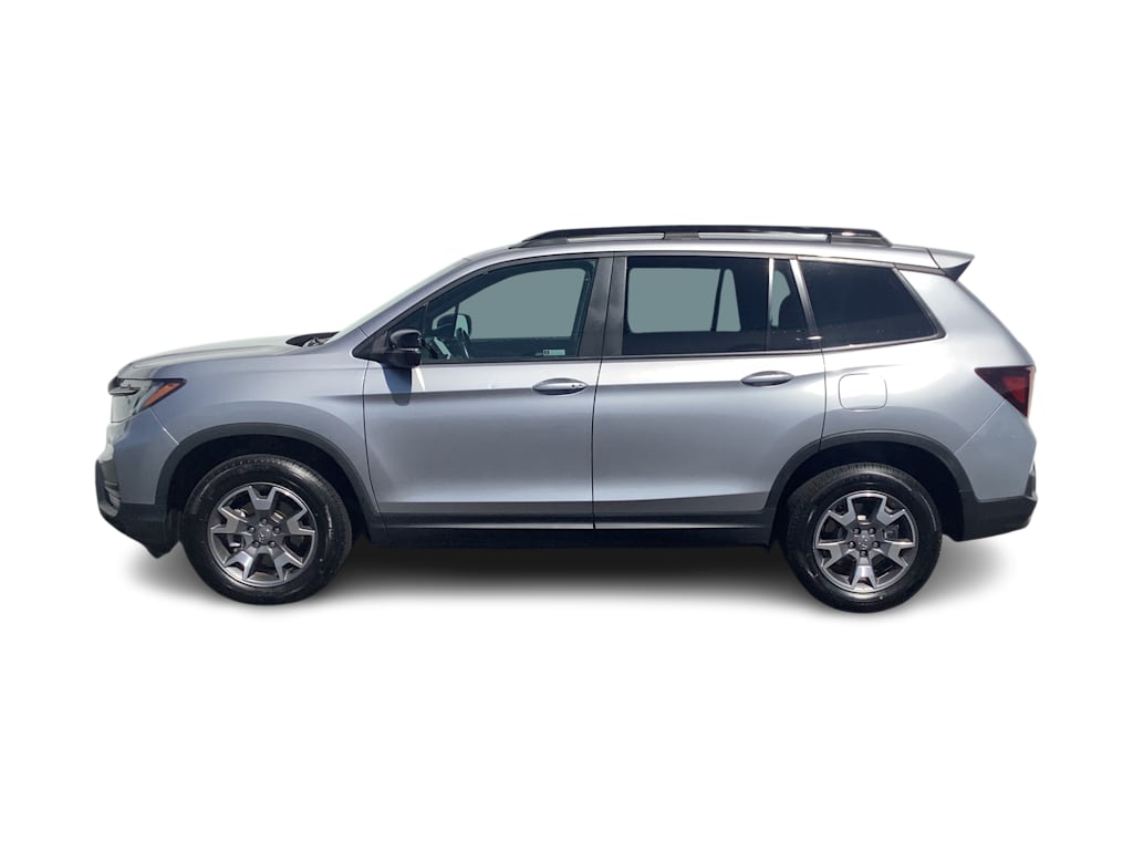 Thumbnail: 2023 Honda Passport - 3