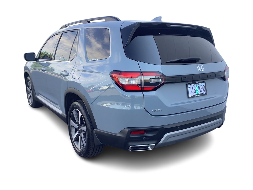 Thumbnail: 2023 Honda Pilot - 4