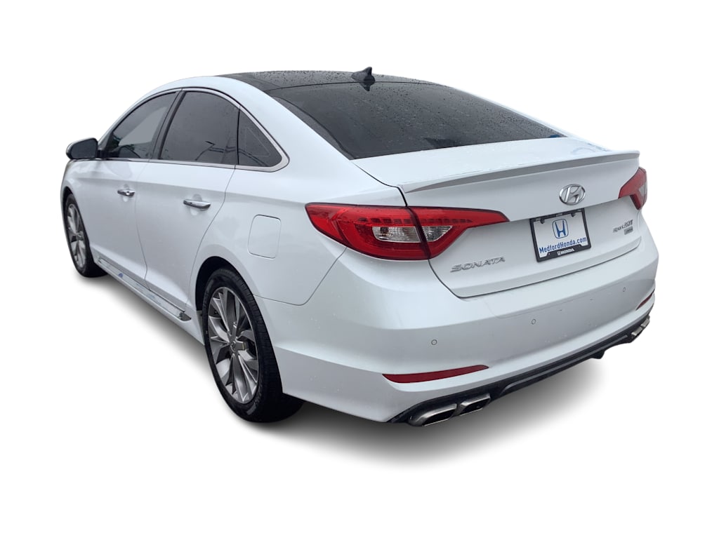 Thumbnail: 2015 Hyundai Sonata - 4