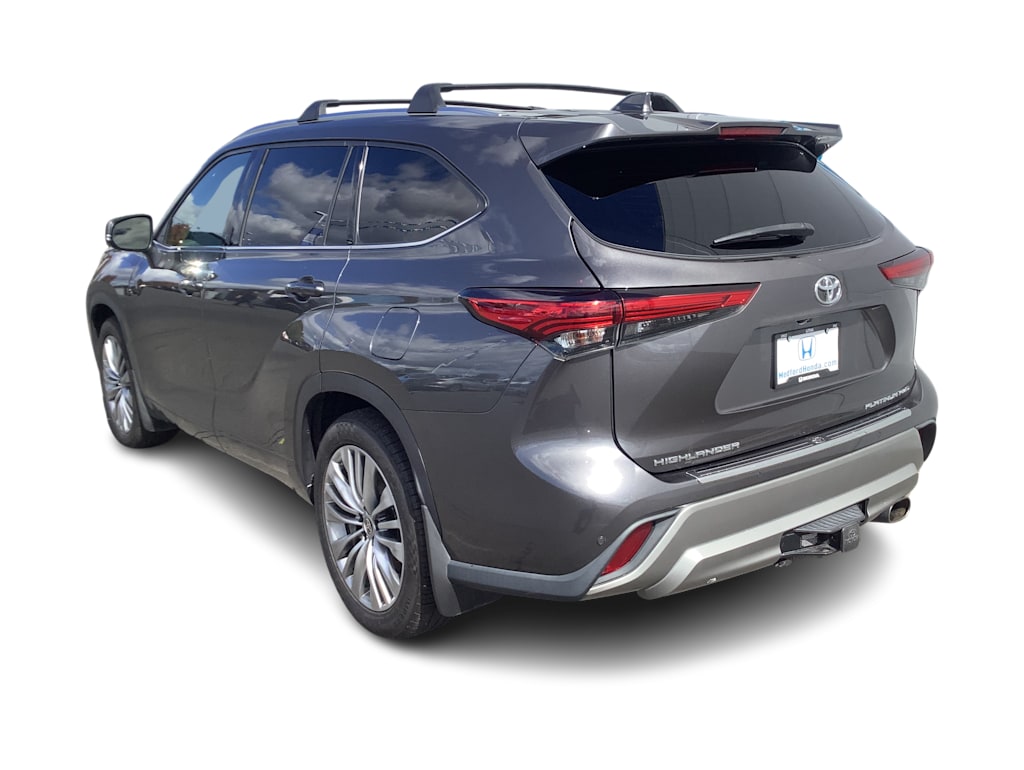 Thumbnail: 2021 Toyota Highlander - 4