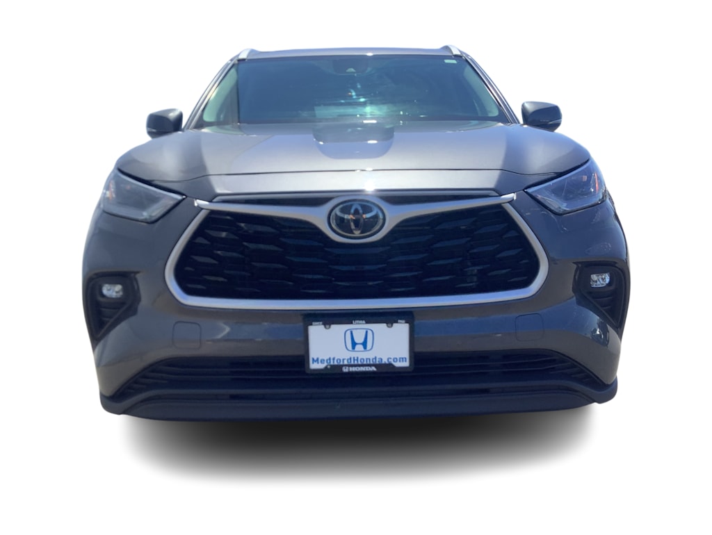 Thumbnail: 2022 Toyota Highlander - 6