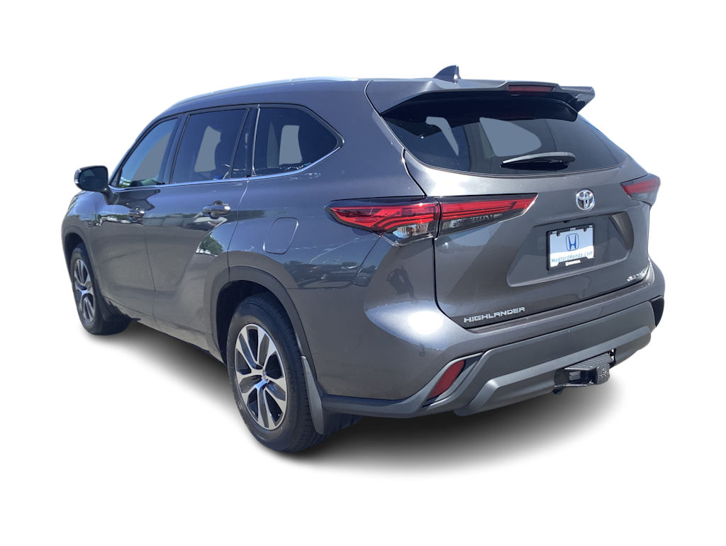 Thumbnail: 2022 Toyota Highlander - 4