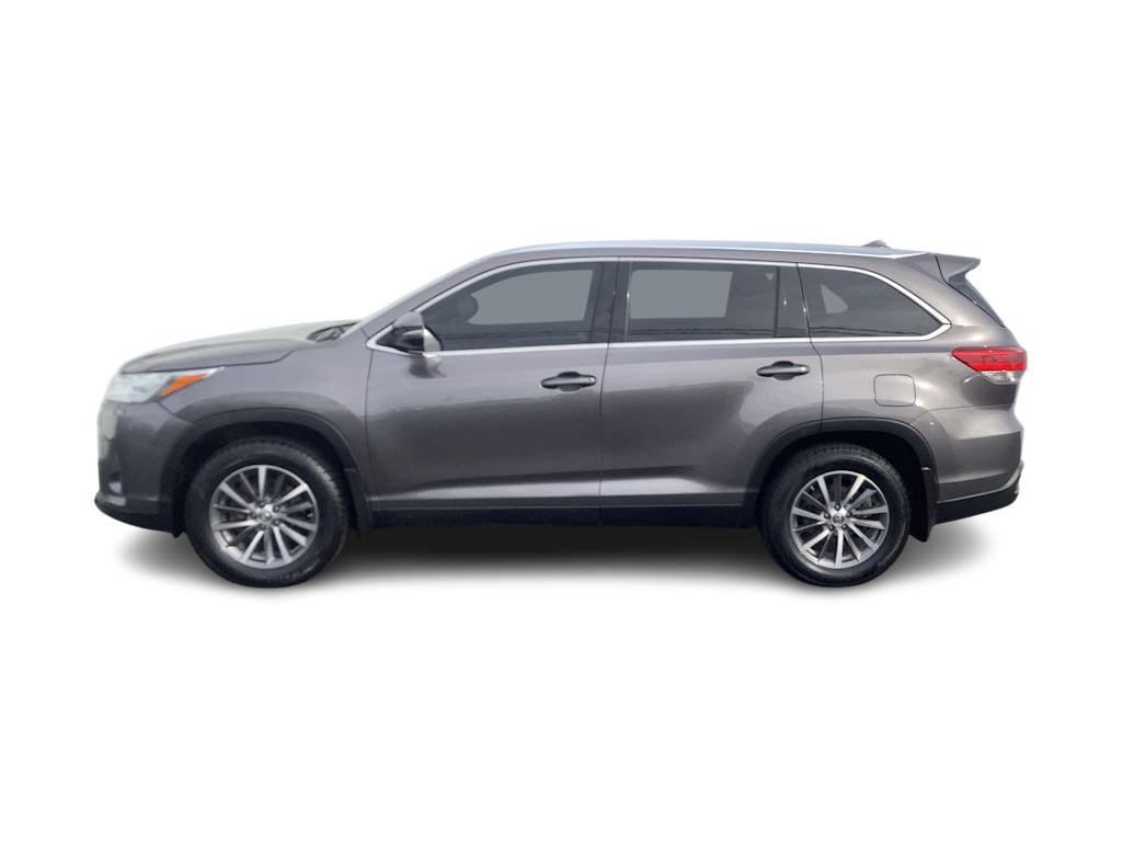 2019 Toyota Highlander XLE 3