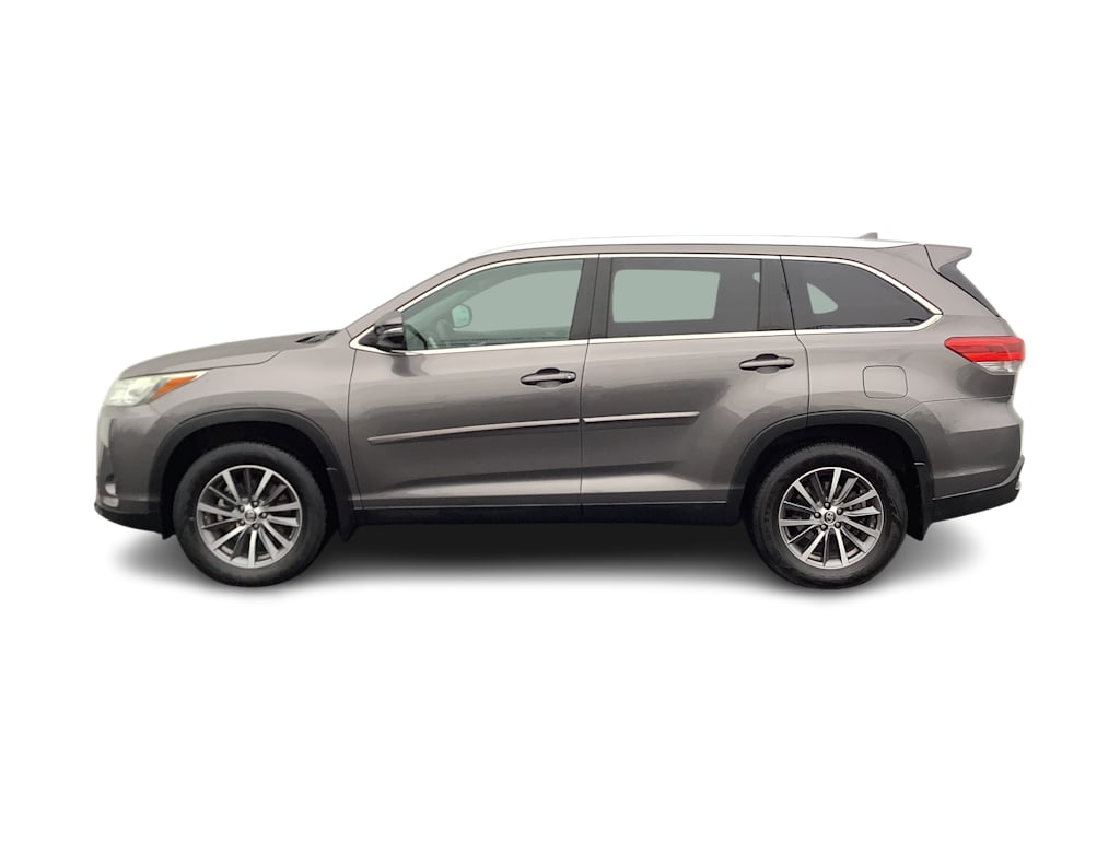 Thumbnail: 2019 Toyota Highlander - 3