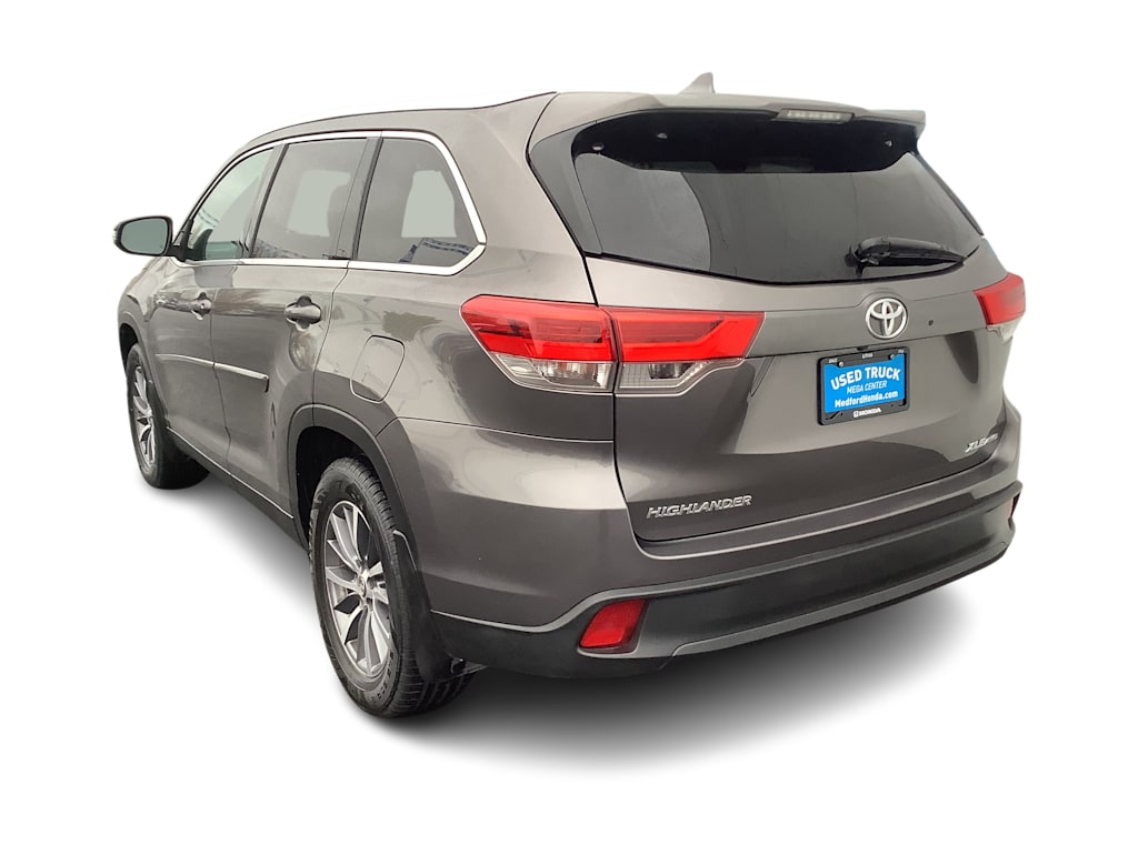Thumbnail: 2019 Toyota Highlander - 4