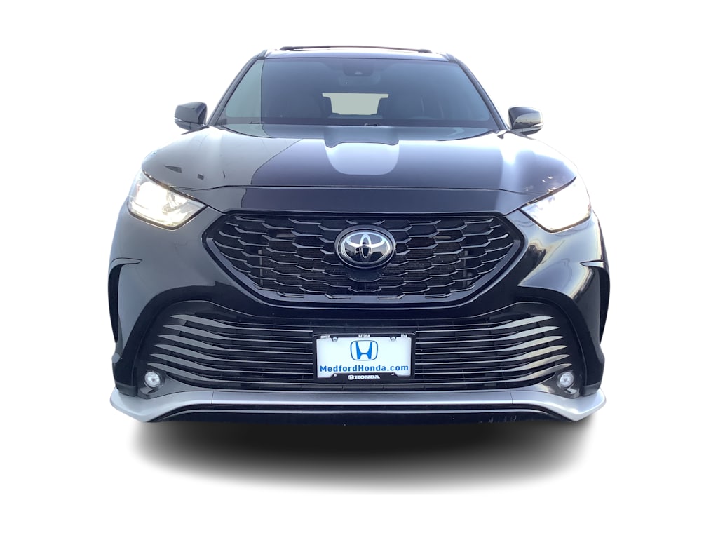 Thumbnail: 2022 Toyota Highlander - 6