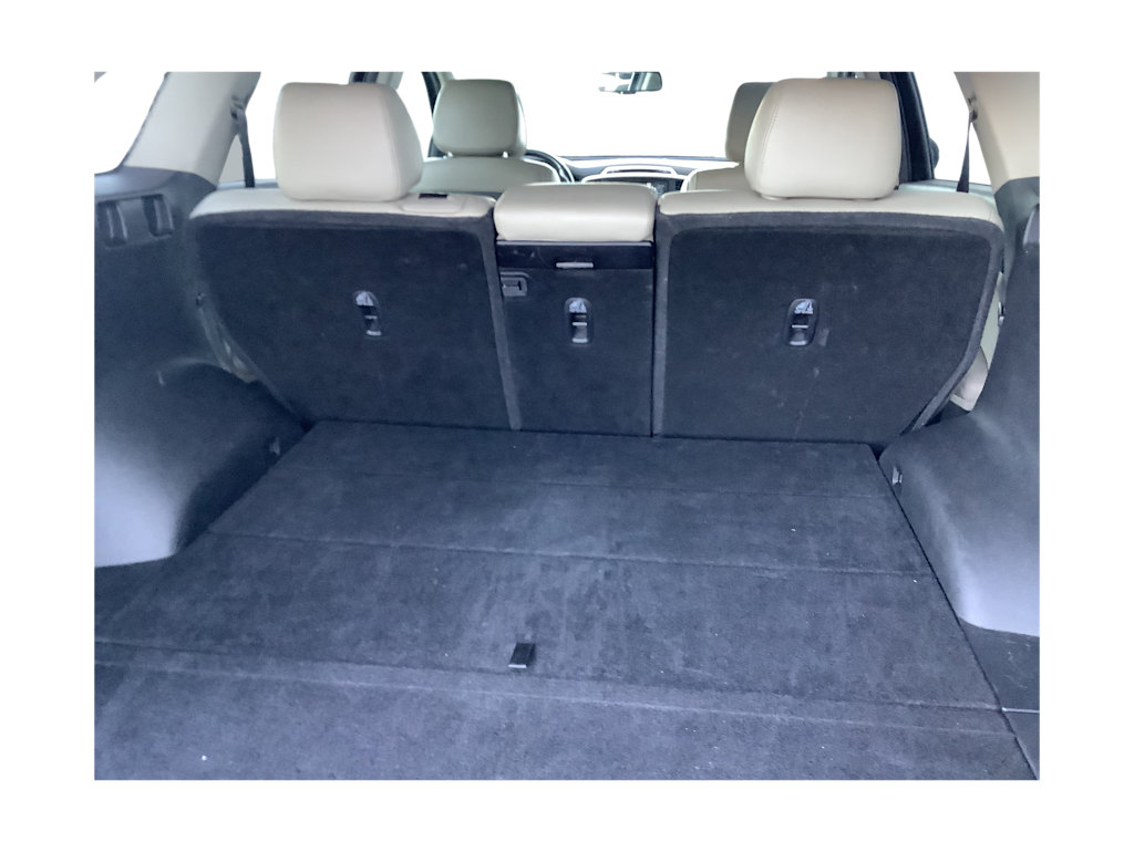 Thumbnail: 2016 Kia Sorento - 16