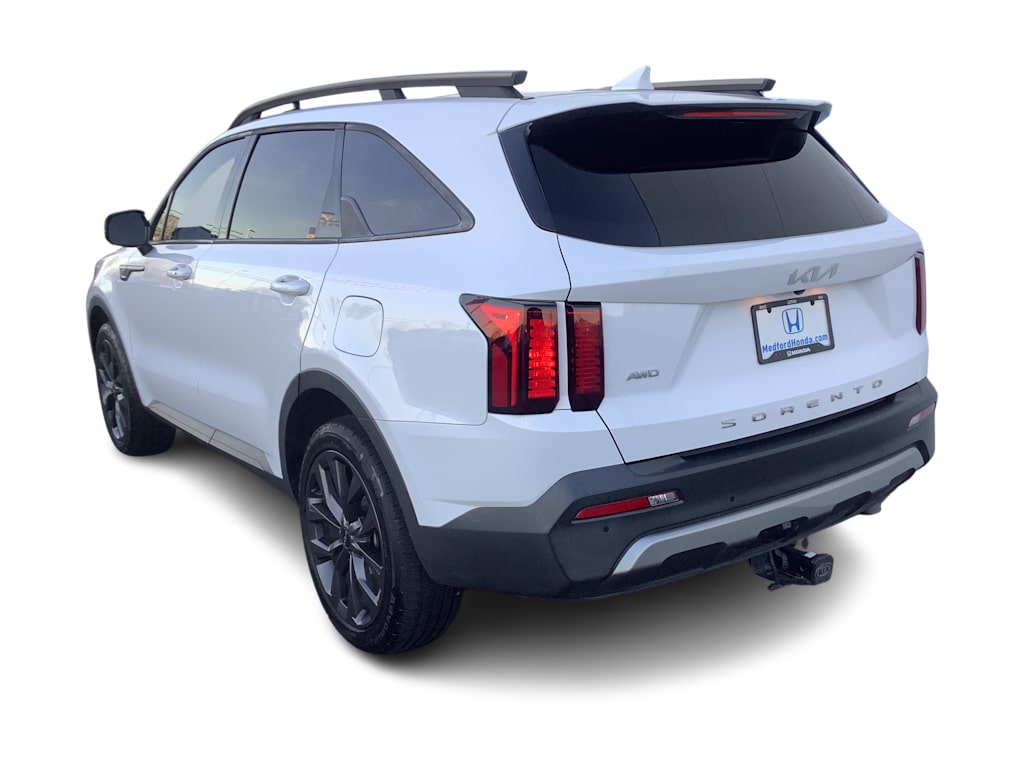 Thumbnail: 2022 Kia Sorento - 4