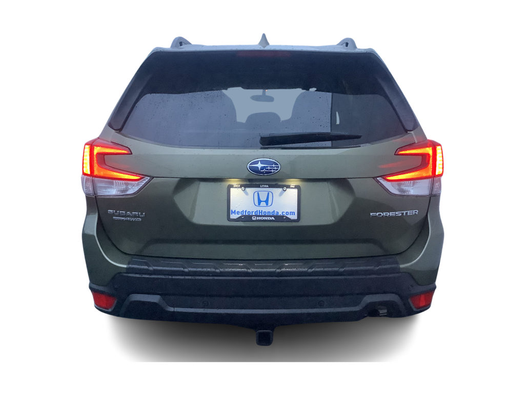 2023 Subaru Forester Premium 5