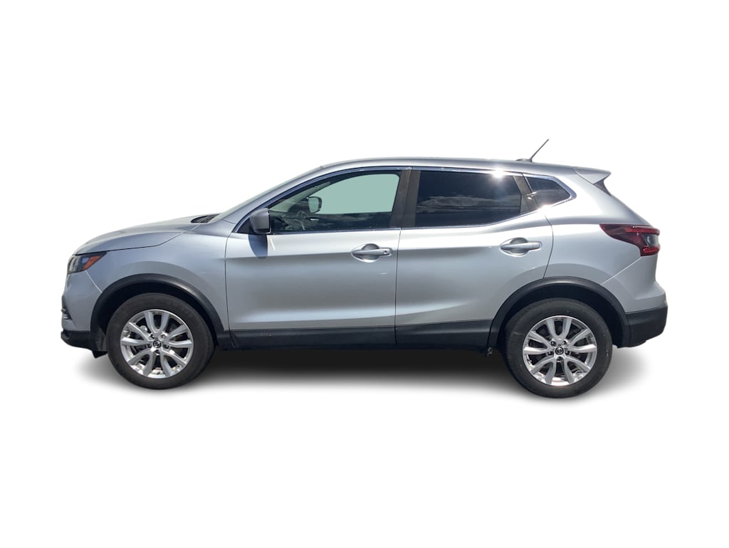 Thumbnail: 2021 Nissan Rogue Sport - 2