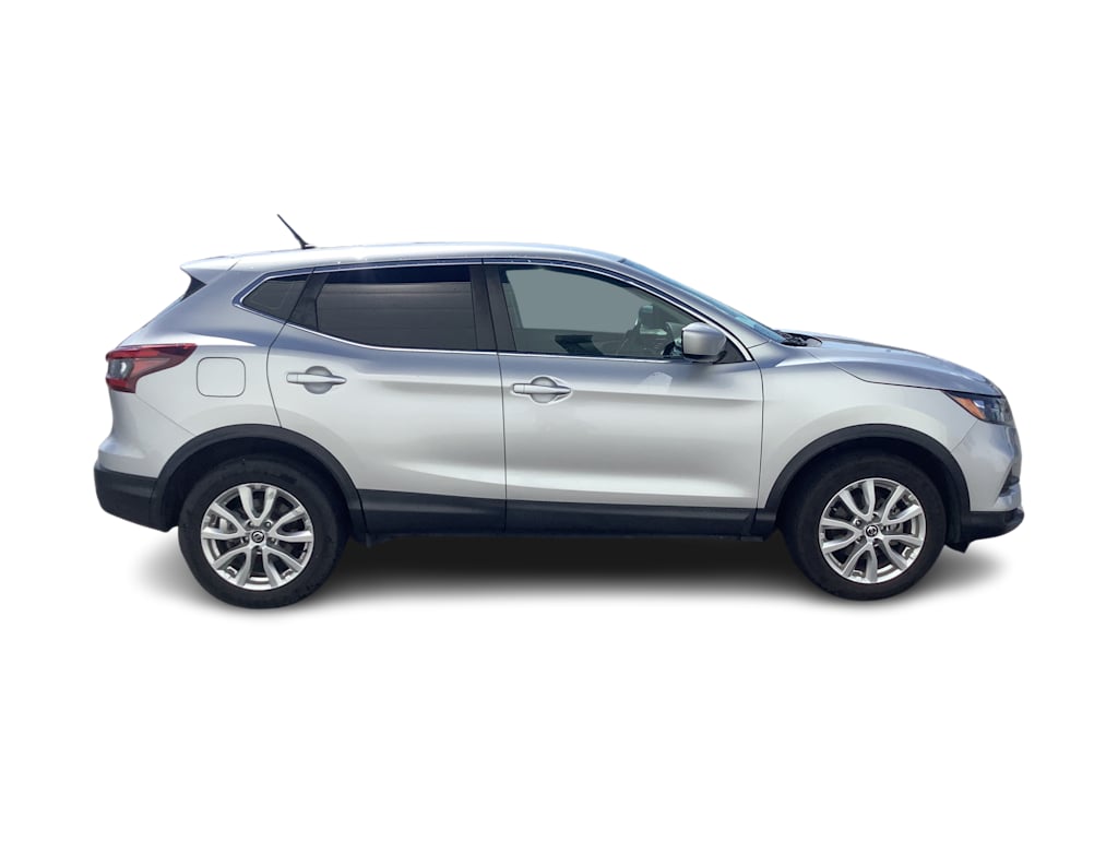 Thumbnail: 2021 Nissan Rogue Sport - 9