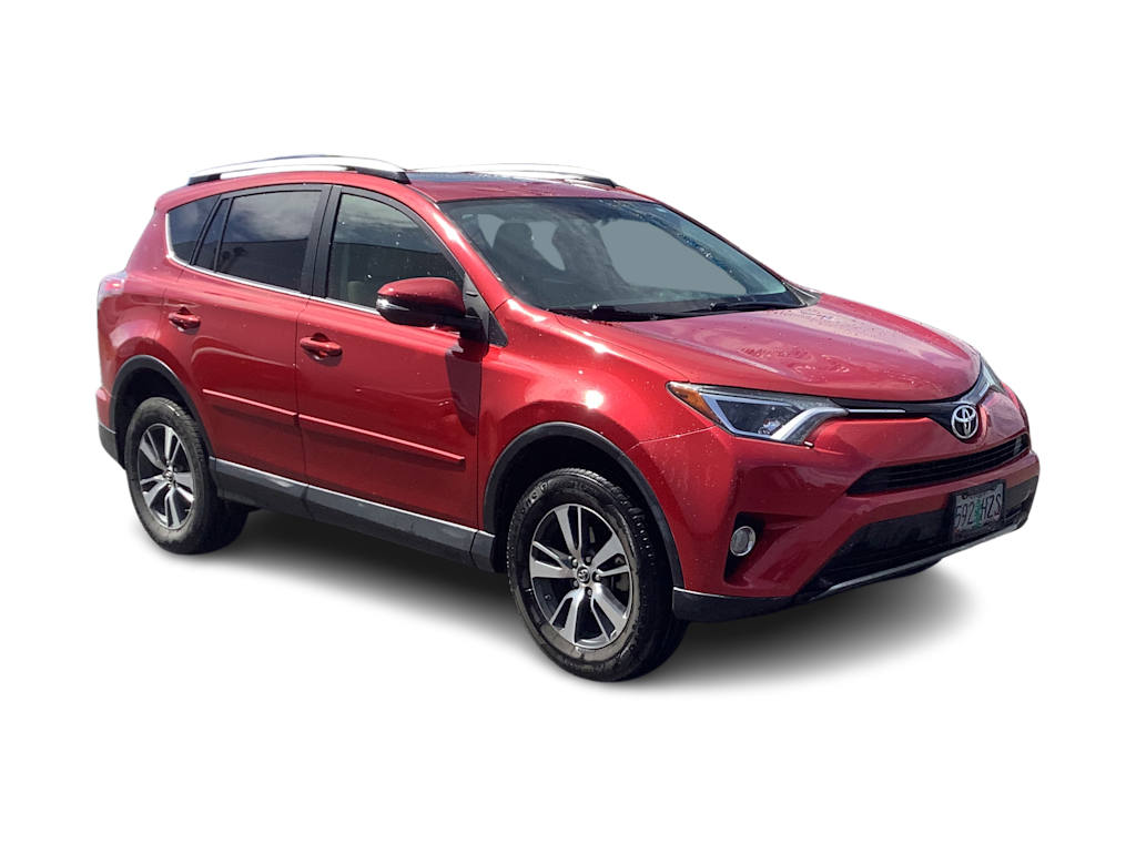 Thumbnail: 2016 Toyota RAV4 - 10