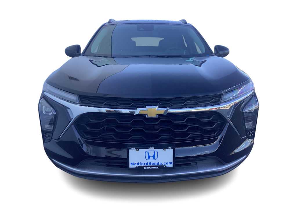 Thumbnail: 2025 Chevrolet Trax - 6