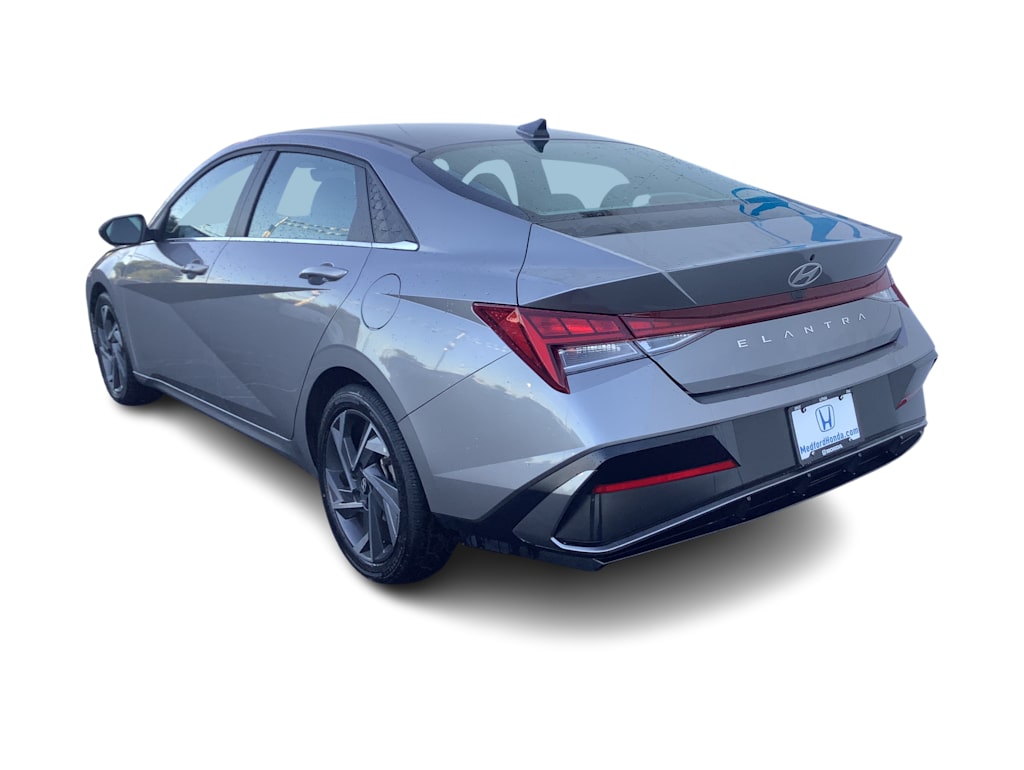 Thumbnail: 2025 Hyundai Elantra - 4