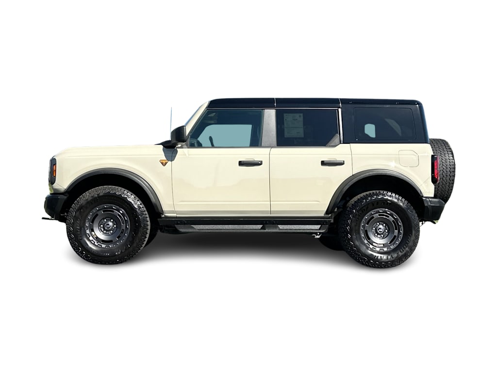 Thumbnail: 2025 Ford Bronco - 3