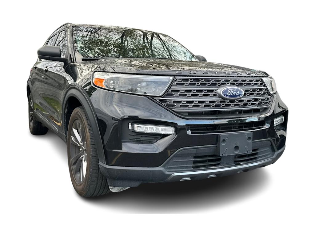 Thumbnail: 2021 Ford Explorer - 7