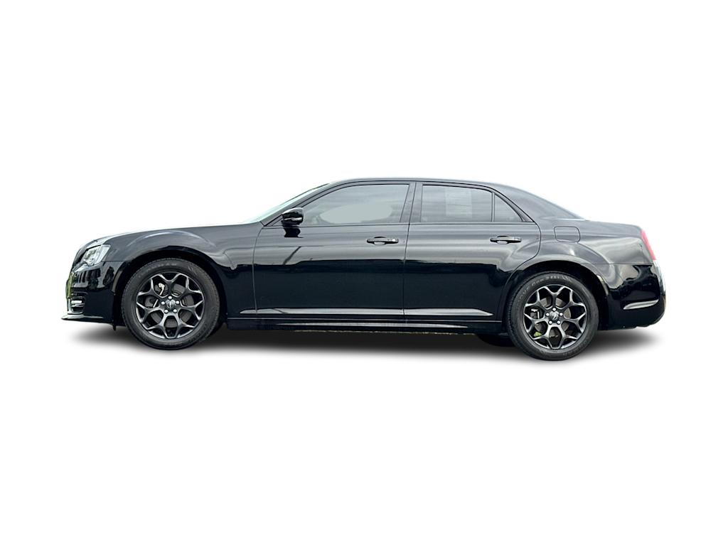 Thumbnail: 2021 Chrysler 300 - 3