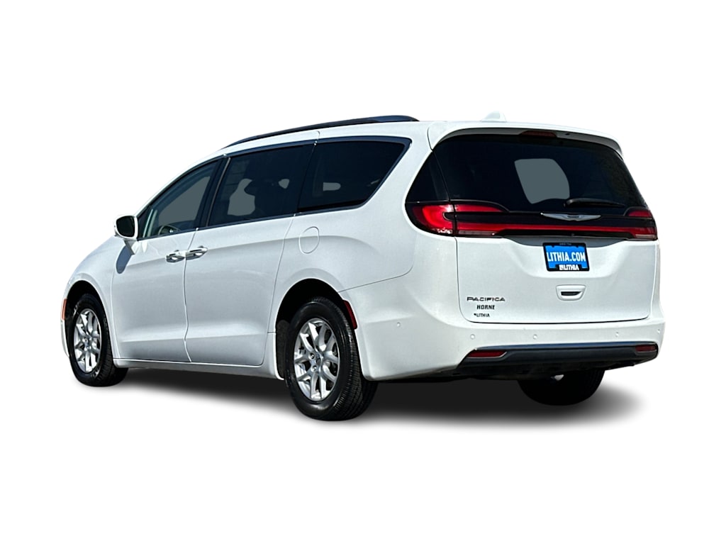2021 Chrysler Pacifica Touring L 4