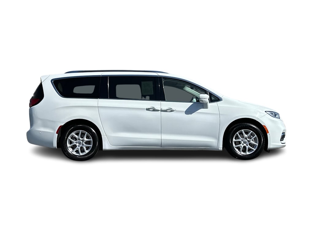2021 Chrysler Pacifica Touring L 18