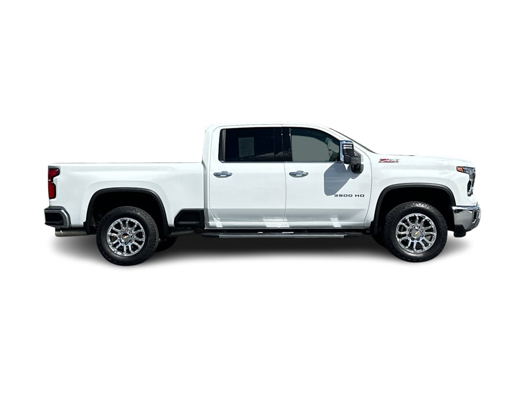 Thumbnail: 2025 Chevrolet Silverado 3500 - 16