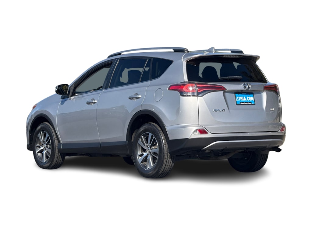 Thumbnail: 2017 Toyota RAV4 - 4