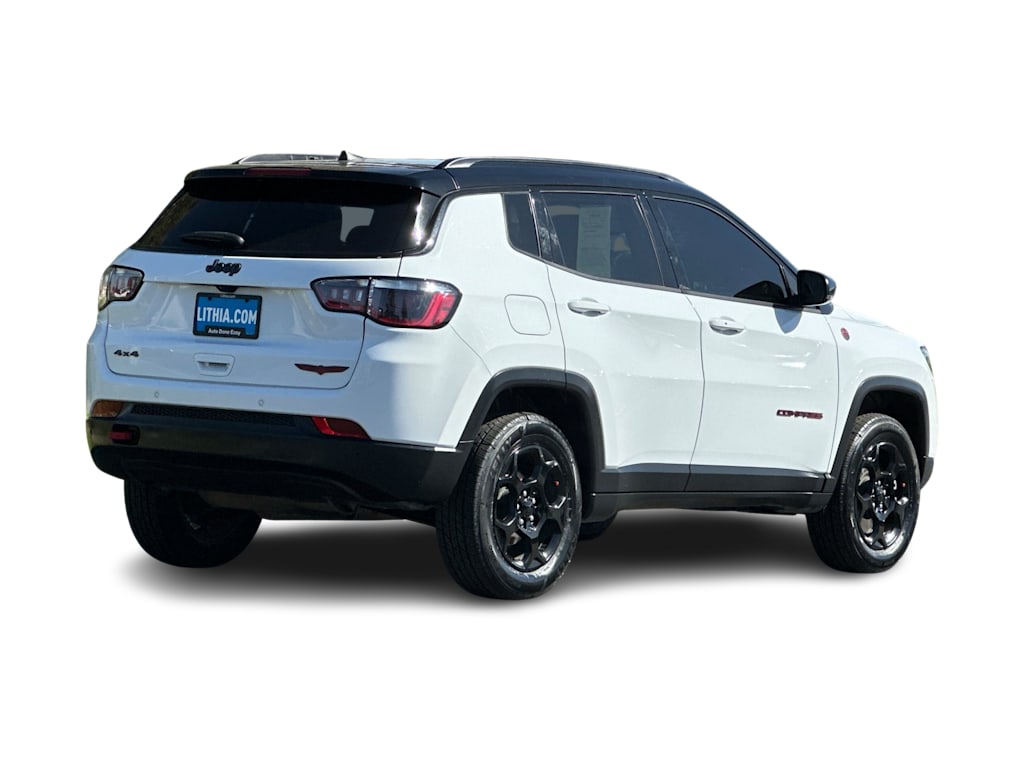 Thumbnail: 2023 Jeep Compass - 18