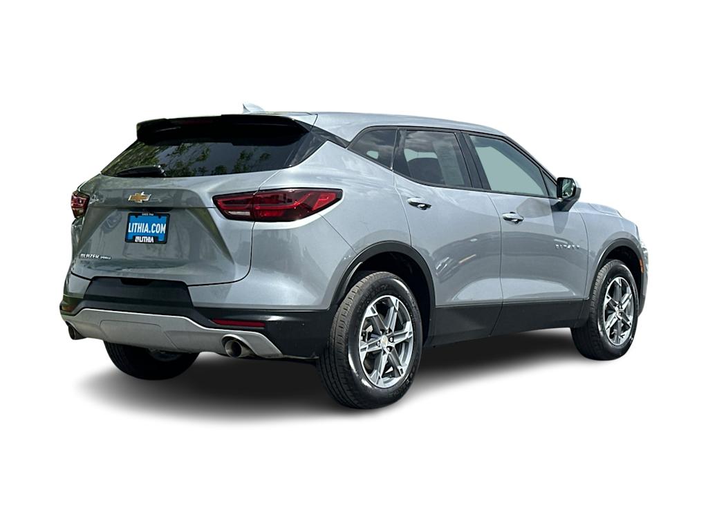 Thumbnail: 2025 Chevrolet Blazer - 18