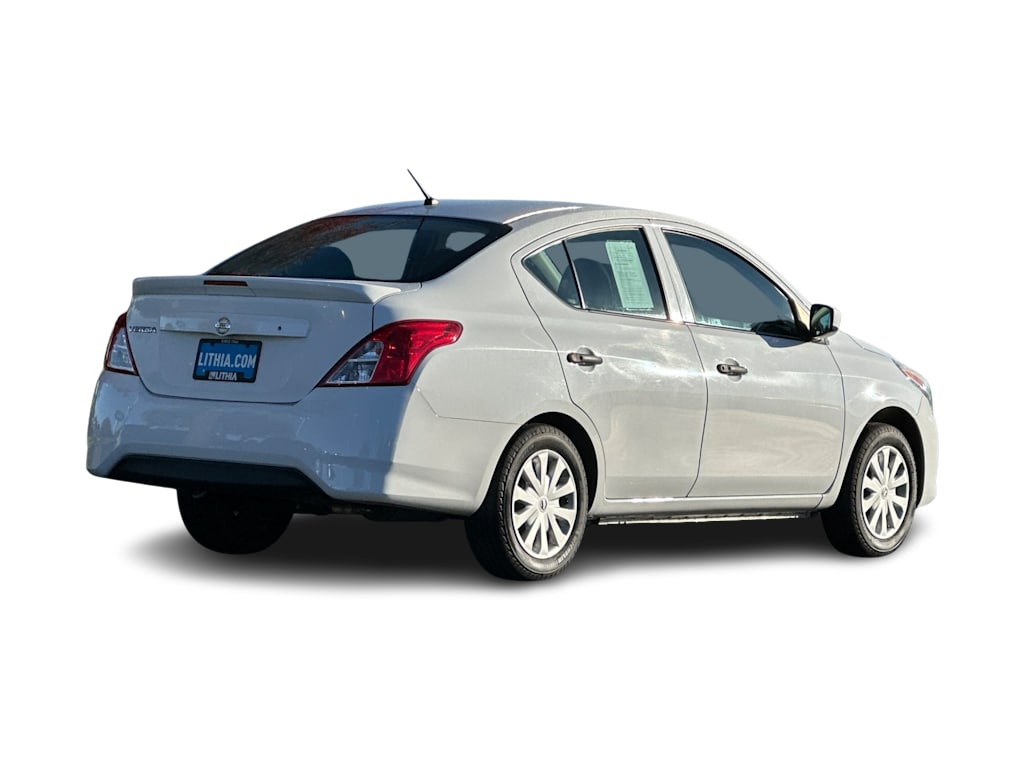 Thumbnail: 2017 Nissan Versa - 18