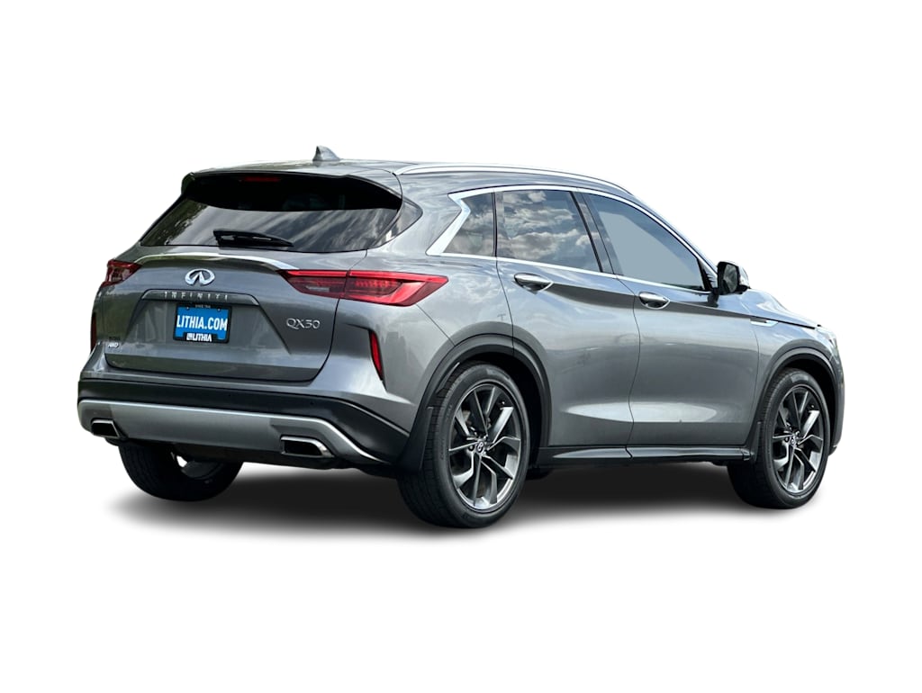Thumbnail: 2019 INFINITI QX50 - 17