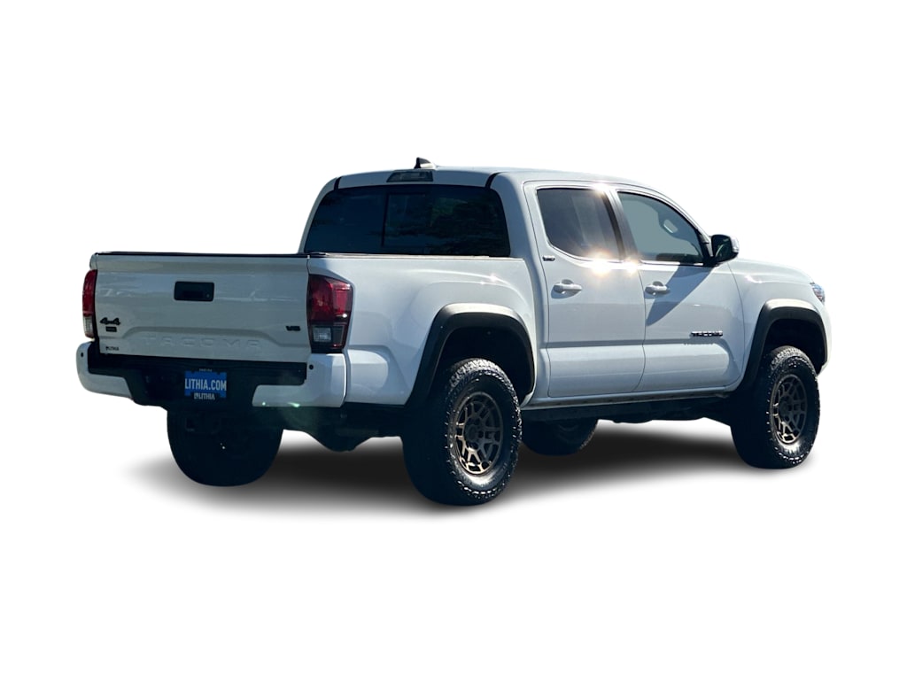 Thumbnail: 2023 Toyota Tacoma - 15
