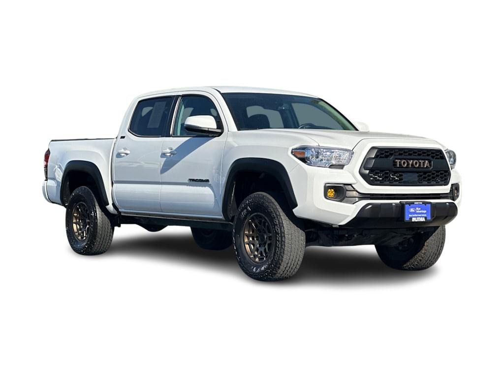 Thumbnail: 2023 Toyota Tacoma - 17
