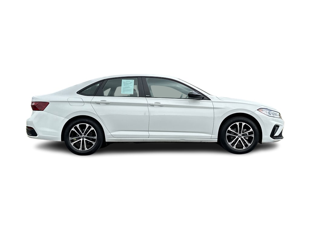 Thumbnail: 2025 Volkswagen Jetta - 18