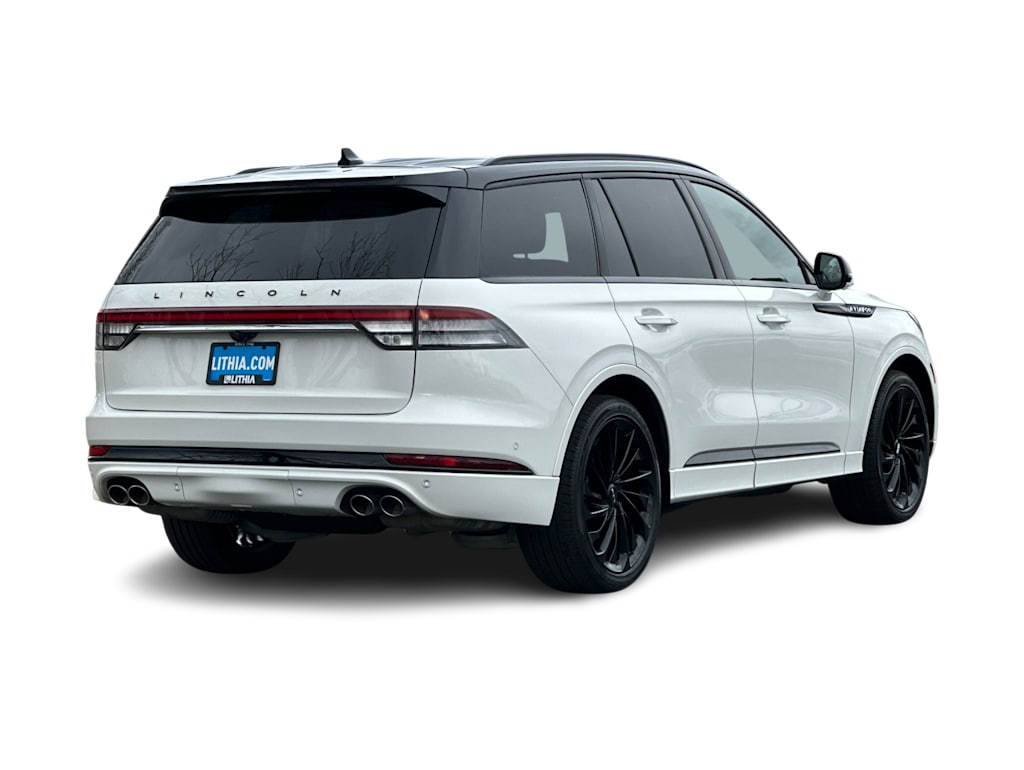 Thumbnail: 2023 Lincoln Aviator - 17