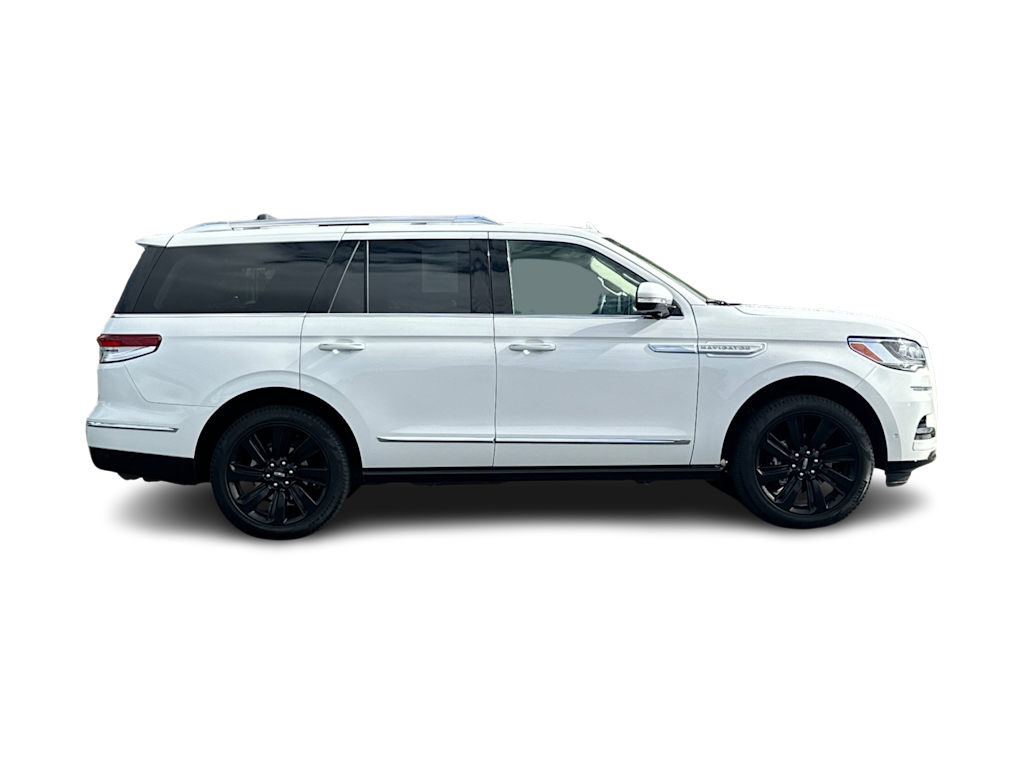 Thumbnail: 2024 Lincoln Navigator - 19