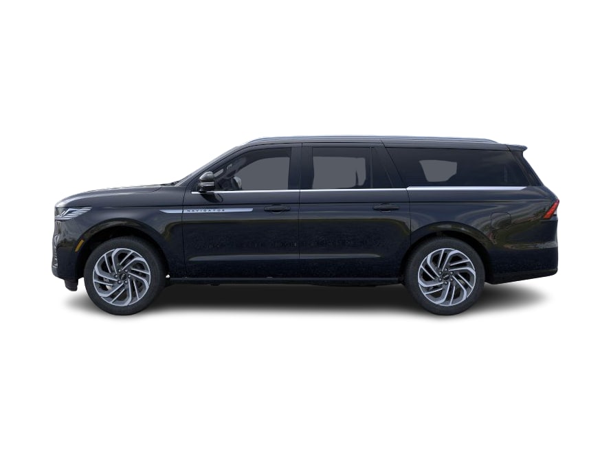 Thumbnail: 2025 Lincoln Navigator L - 3