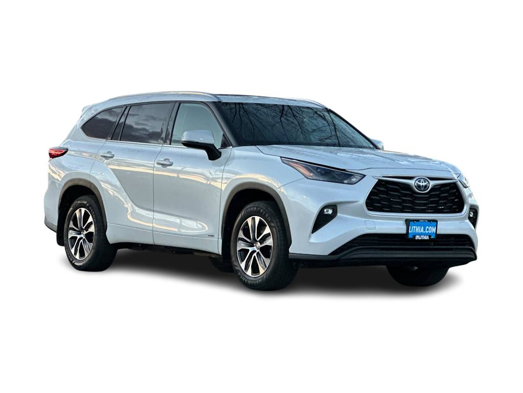 Thumbnail: 2022 Toyota Highlander - 19